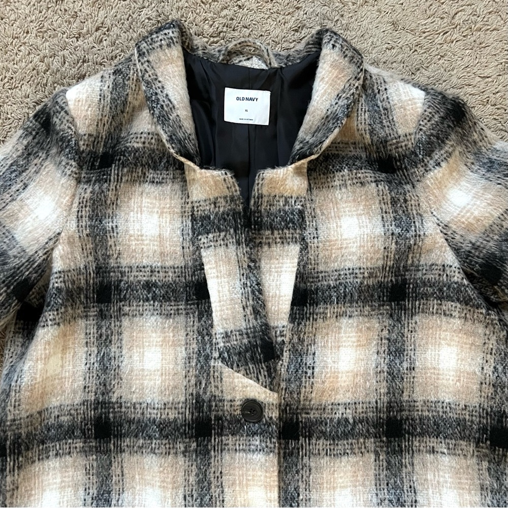 OLD NAVY Soft Brushed Plaid Coat - Picture 4 of 11
